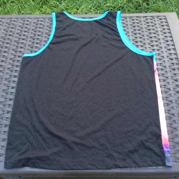 STAR WARS V FIFTH SUN SLEEVELESS Lg ♥️ 5 for $25 - Picture 7 of 8